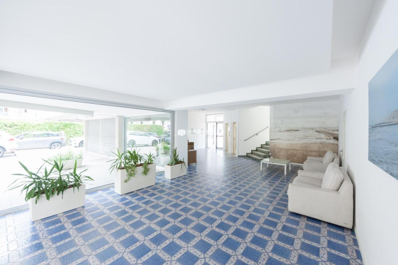 Residence Puerto Del Sol Immobiliare Pacella ลิโดดิเยโซโล ภายนอก รูปภาพ