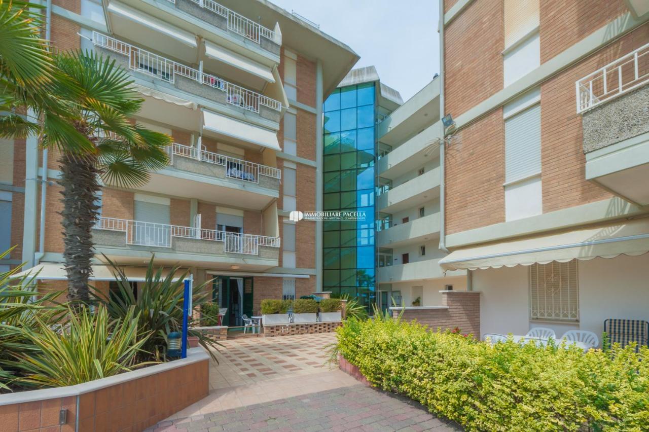 Residence Puerto Del Sol Immobiliare Pacella ลิโดดิเยโซโล ภายนอก รูปภาพ