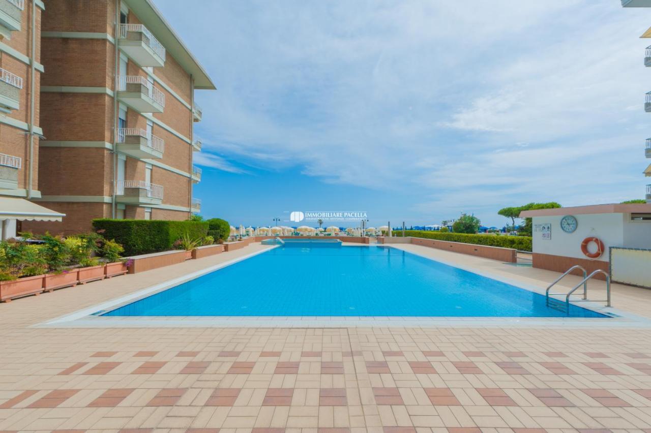 Residence Puerto Del Sol Immobiliare Pacella ลิโดดิเยโซโล ภายนอก รูปภาพ