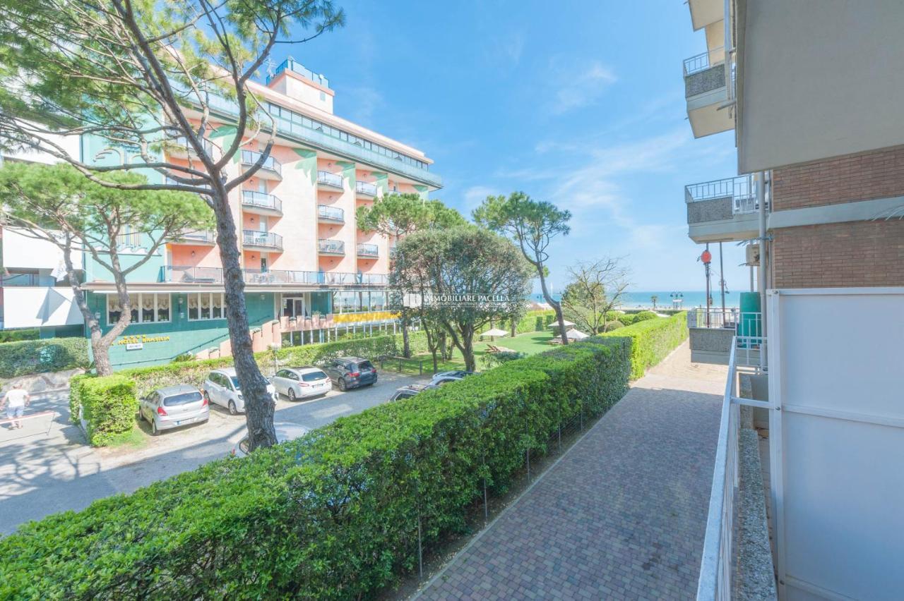 Residence Puerto Del Sol Immobiliare Pacella ลิโดดิเยโซโล ภายนอก รูปภาพ