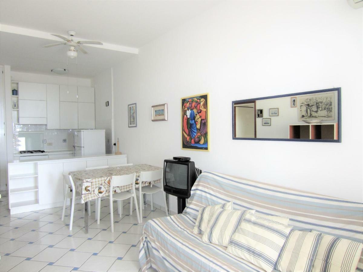 Residence Puerto Del Sol Immobiliare Pacella ลิโดดิเยโซโล ภายนอก รูปภาพ